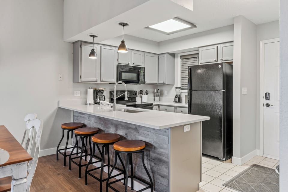 Full Kitchen