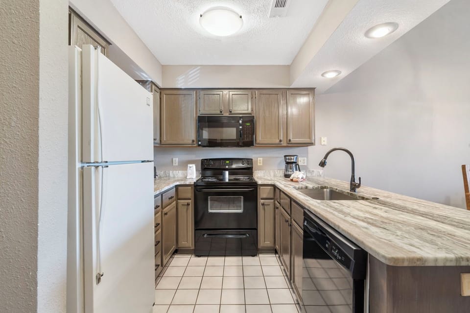 Full Kitchen