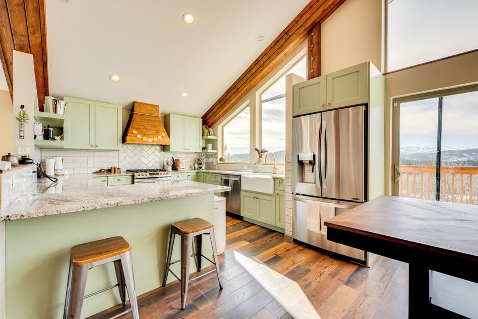 Kitchen | 2nd Floor