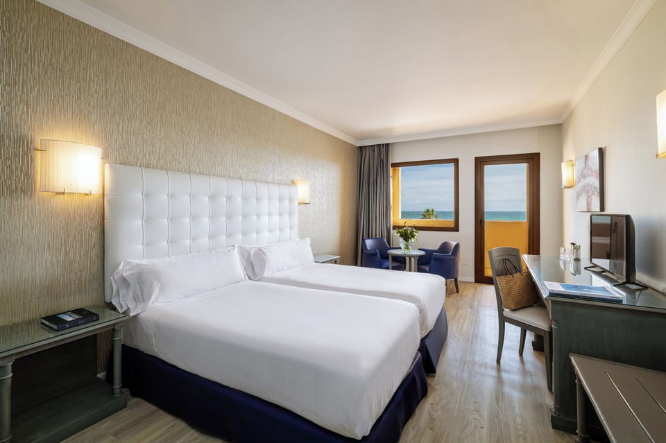 In-room safe, desk, free WiFi, bed sheets