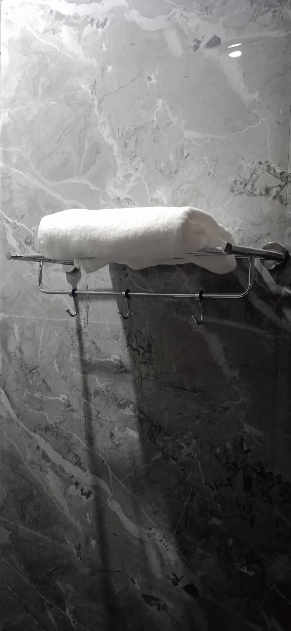 Deluxe Room | Bathroom | Shower, free toiletries, towels, soap
