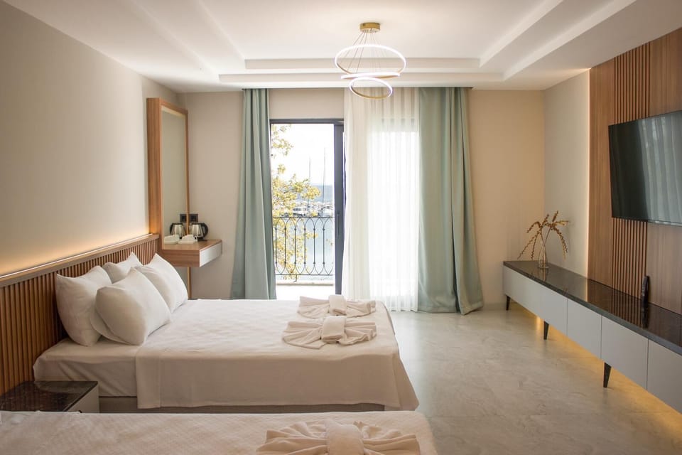 Standard Triple Room, Balcony, Marina View | Free WiFi