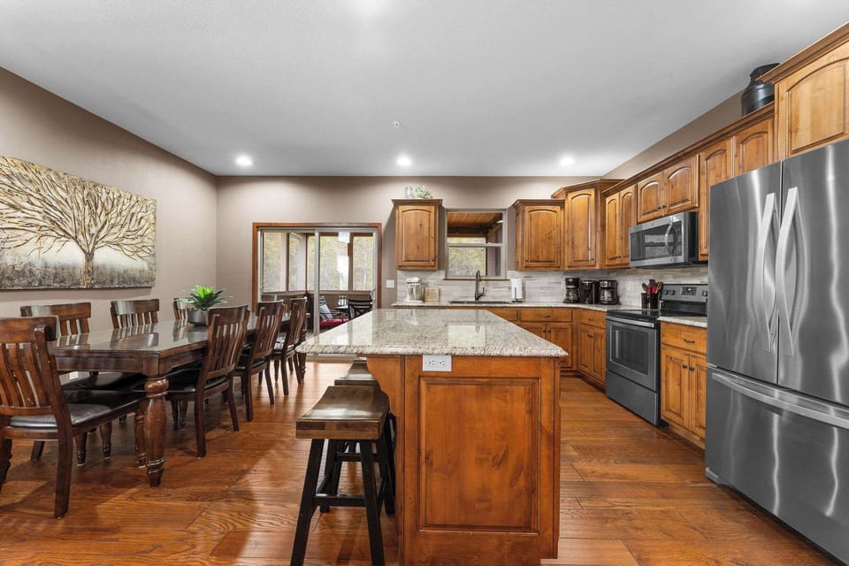 Beautiful kitchen that’s open to the living room!