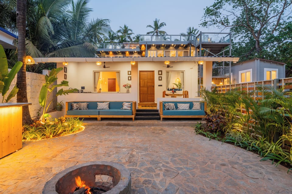 Front of property - evening/night
