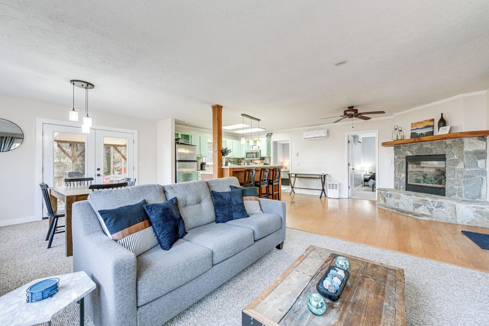 House (2 Bedrooms) | Interior