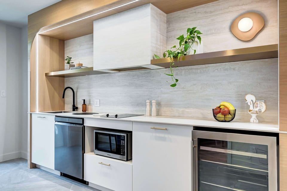 Kitchen #1 - RA Side