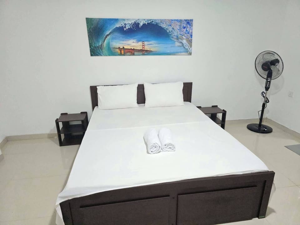 Room, 1 Bedroom, Accessible, Smoking | 1 bedroom