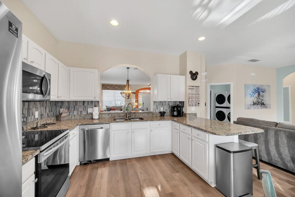 Chef’s Kitchen | Fully Equipped for Family Feasts