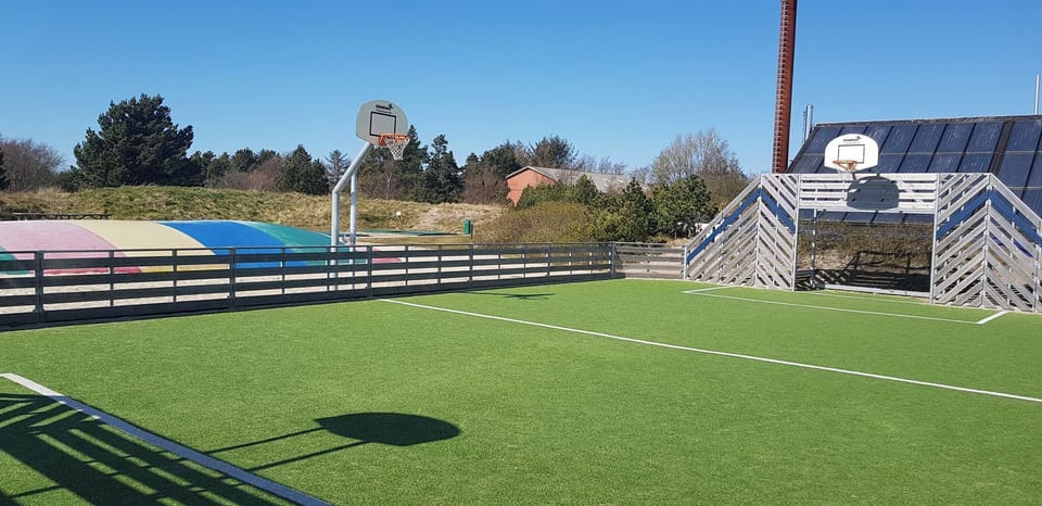 Sport court