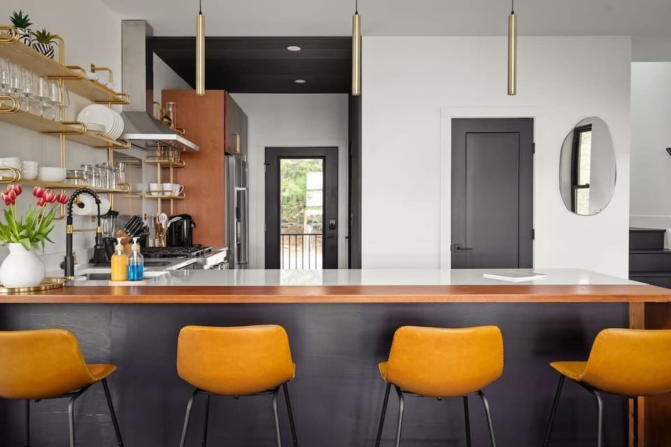 Bar seating for (4)