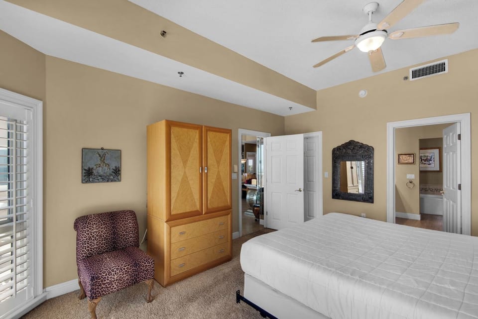Master bedroom 2