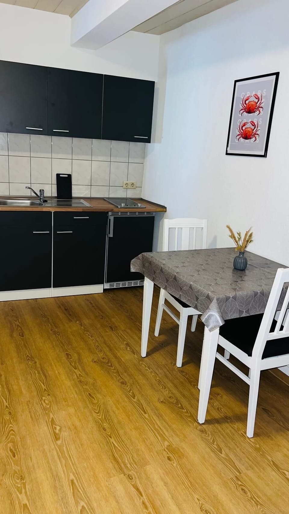 Superior Apartment, Private Bathroom | Private kitchen | Full-size fridge, microwave, oven, stovetop