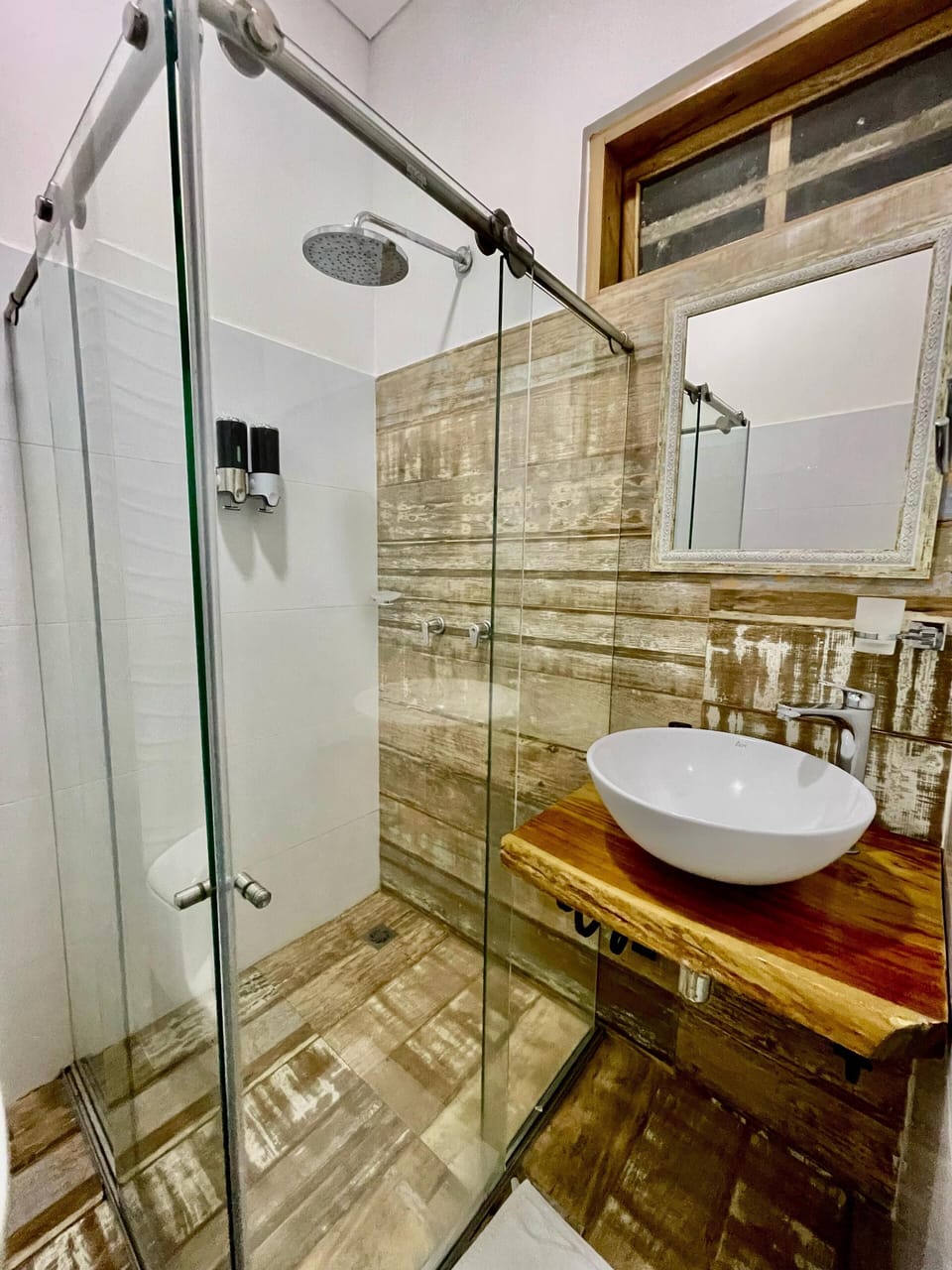 Deluxe Room, Balcony, Courtyard View | Free WiFi
