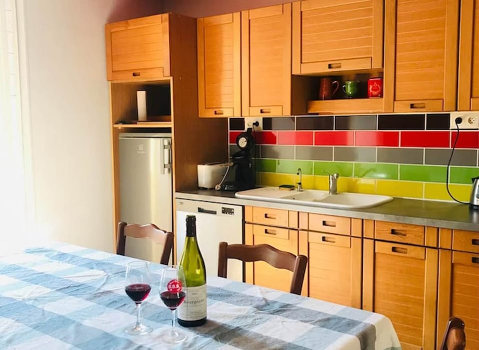 Gite-Etrigny-Cuisine_kitchen