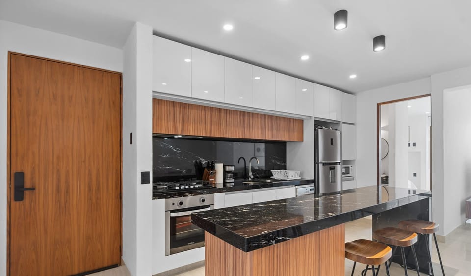 Fully Equipada Kitchen 