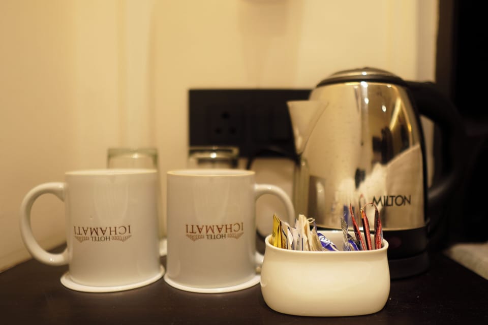 Deluxe Double Room, 1 Queen Bed, Smoking, City View | Free WiFi