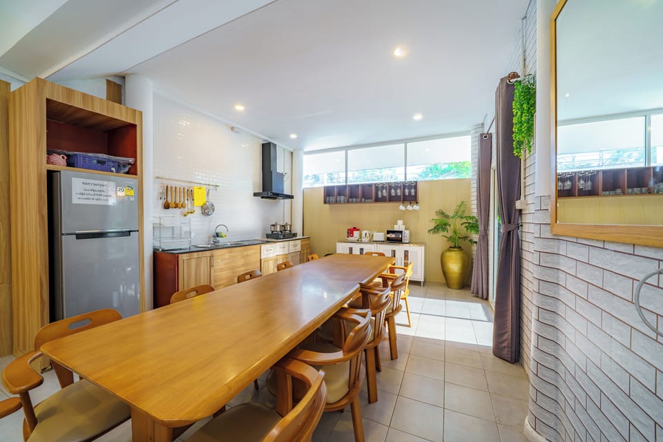 Villa, 5 Bedrooms, Pool View | Private kitchen