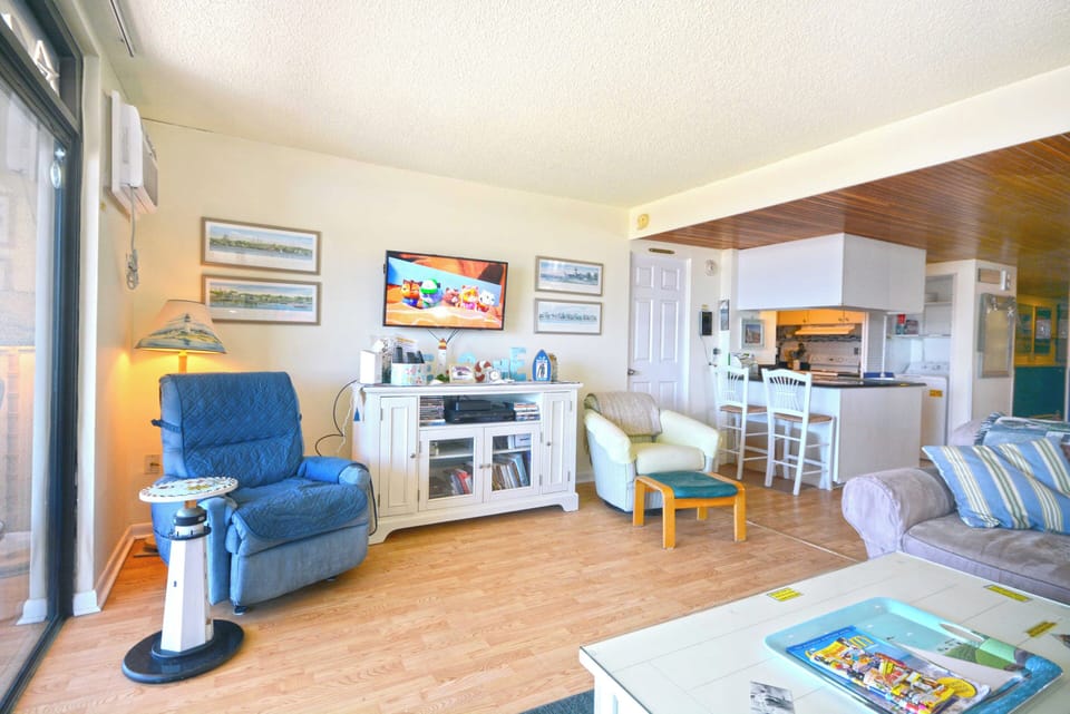 LIVING-AREA