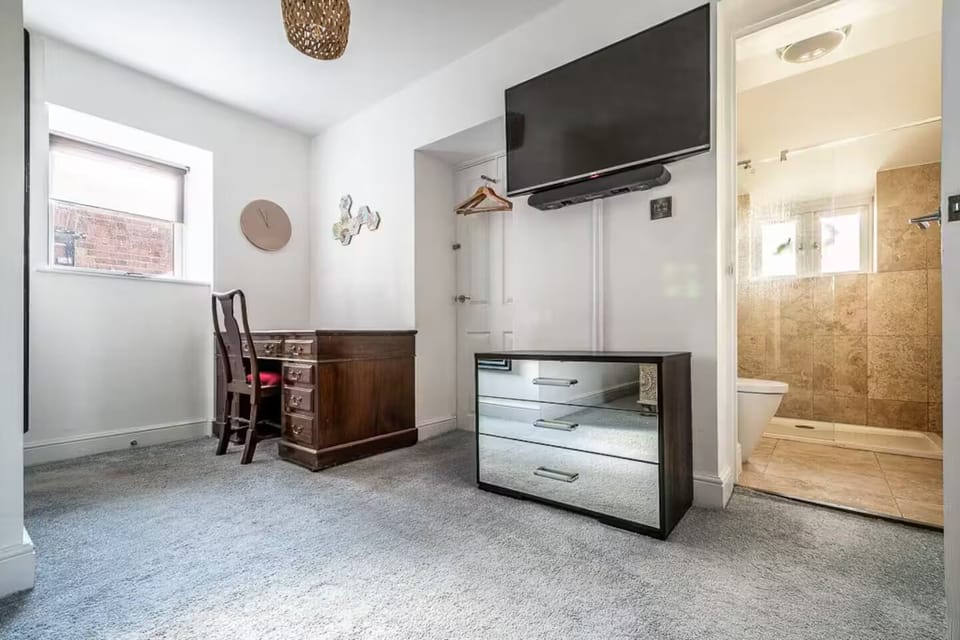 Work space in the master bedroom 