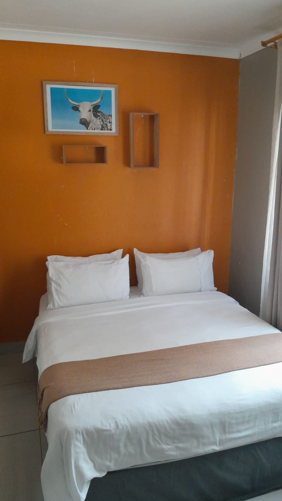 Basic Room | Premium bedding, free WiFi, bed sheets
