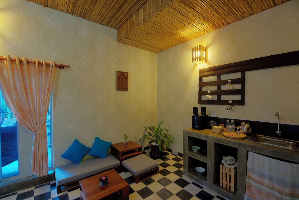 Deluxe House, Balcony | Living area