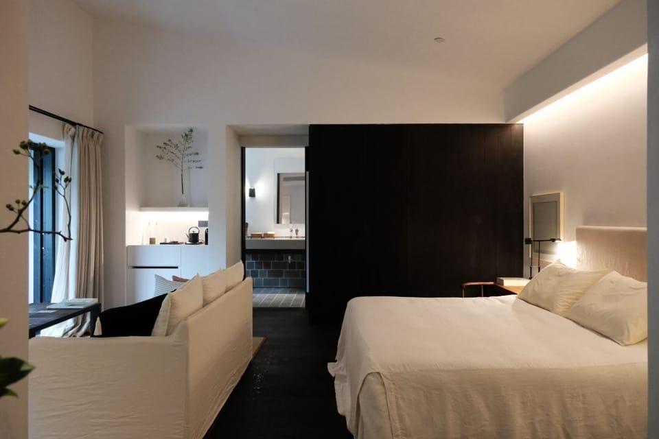 Luxury Double Room, Balcony, Mountain View | Premium bedding, down comforters, free minibar, individually decorated