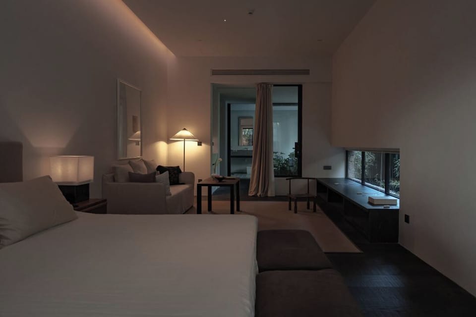 Exclusive Double Room, Balcony, Mountain View | Premium bedding, down comforters, minibar (free items), desk