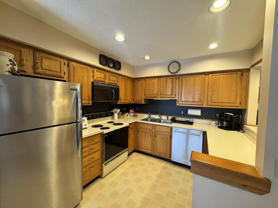 Fully equipped kitchen