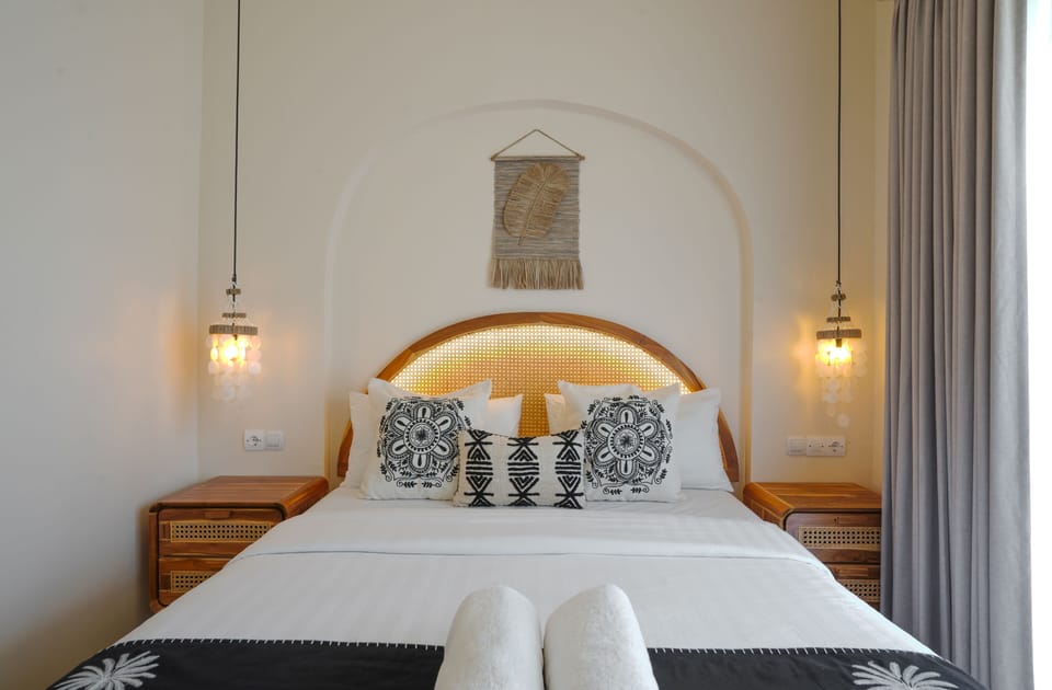 Superior Double Room, Terrace, Garden View | In-room safe, iron/ironing board, WiFi (free), bed sheets