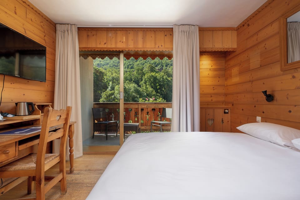 Classic Double Room, Balcony, Mountain View | Premium bedding, in-room safe, desk, blackout drapes