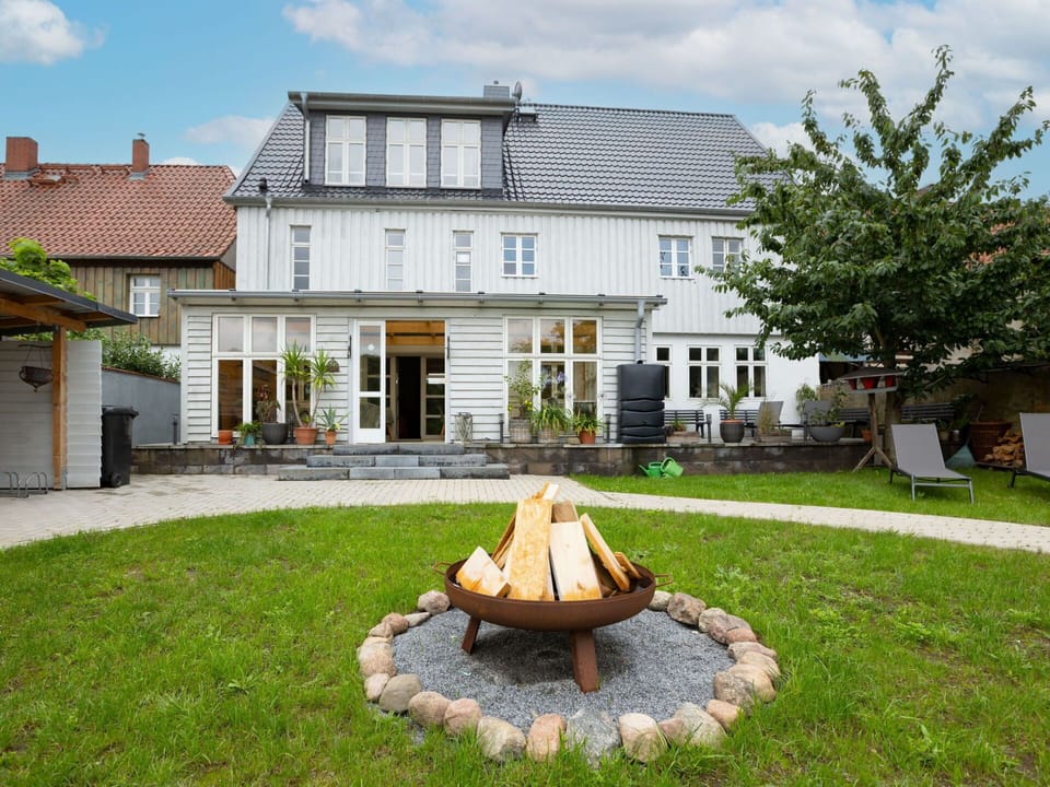 House, Home, Garden, Roof, Outdoor Furniture, Lawn, Backyard, Yard, Chair, Landscaping