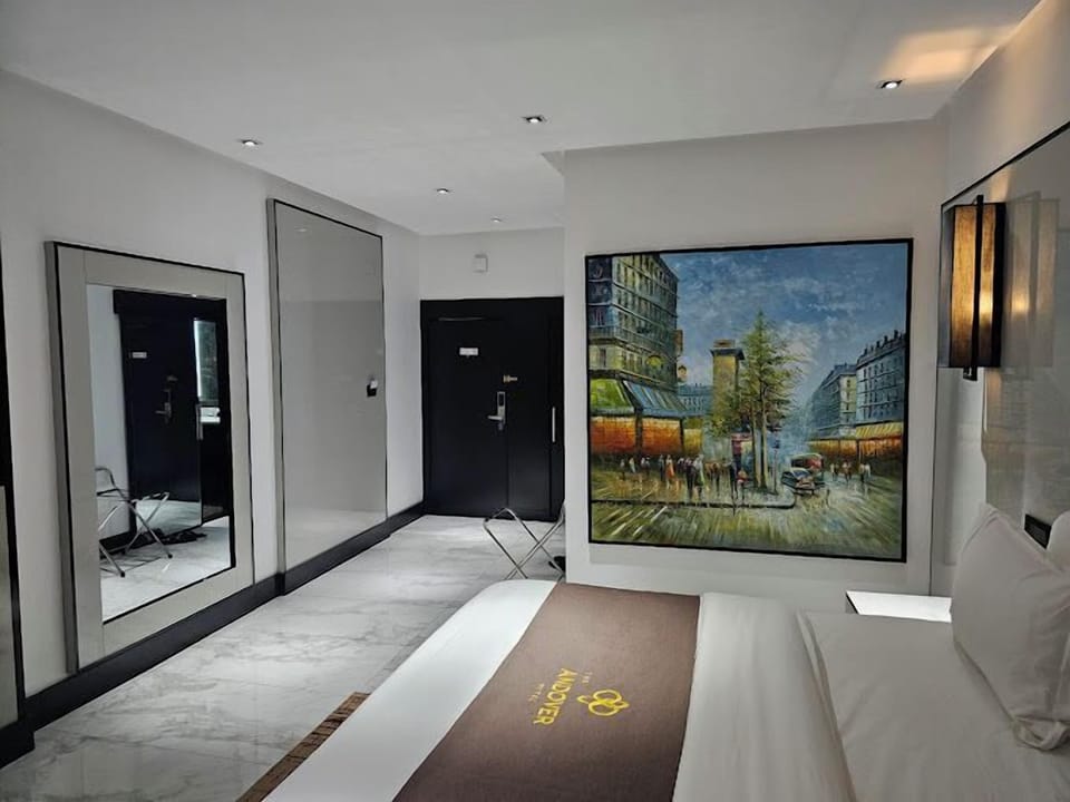 Family Room, Balcony, City View | Desk, laptop workspace, blackout drapes, soundproofing