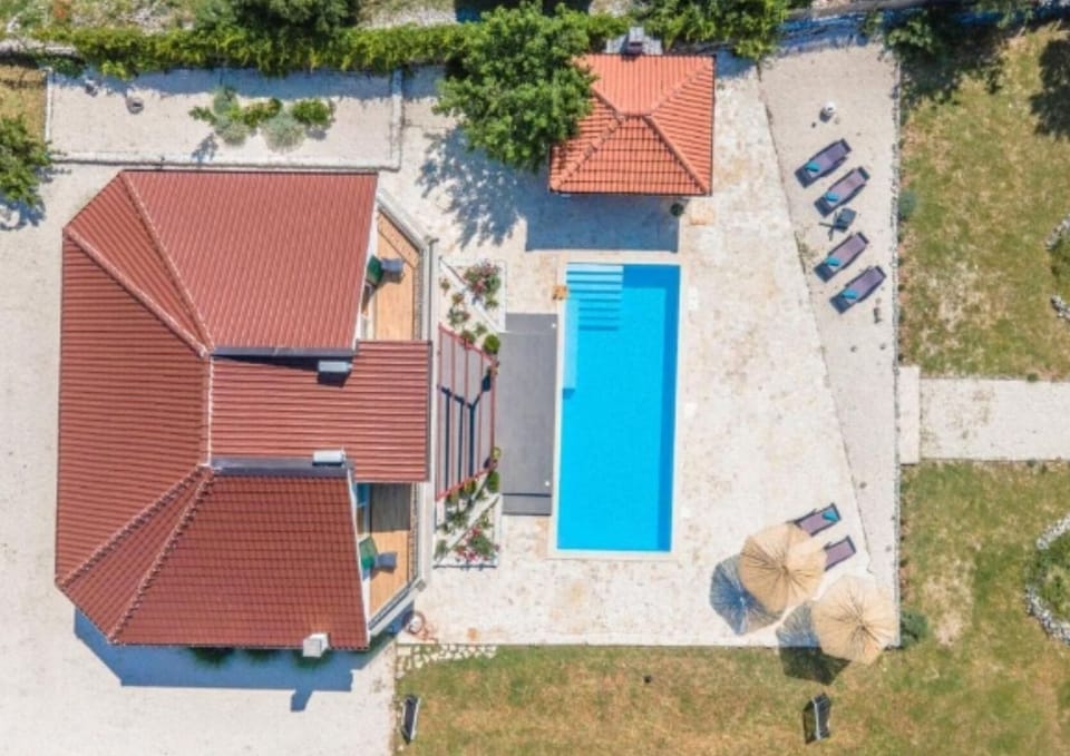 House (Villa P) | Aerial view