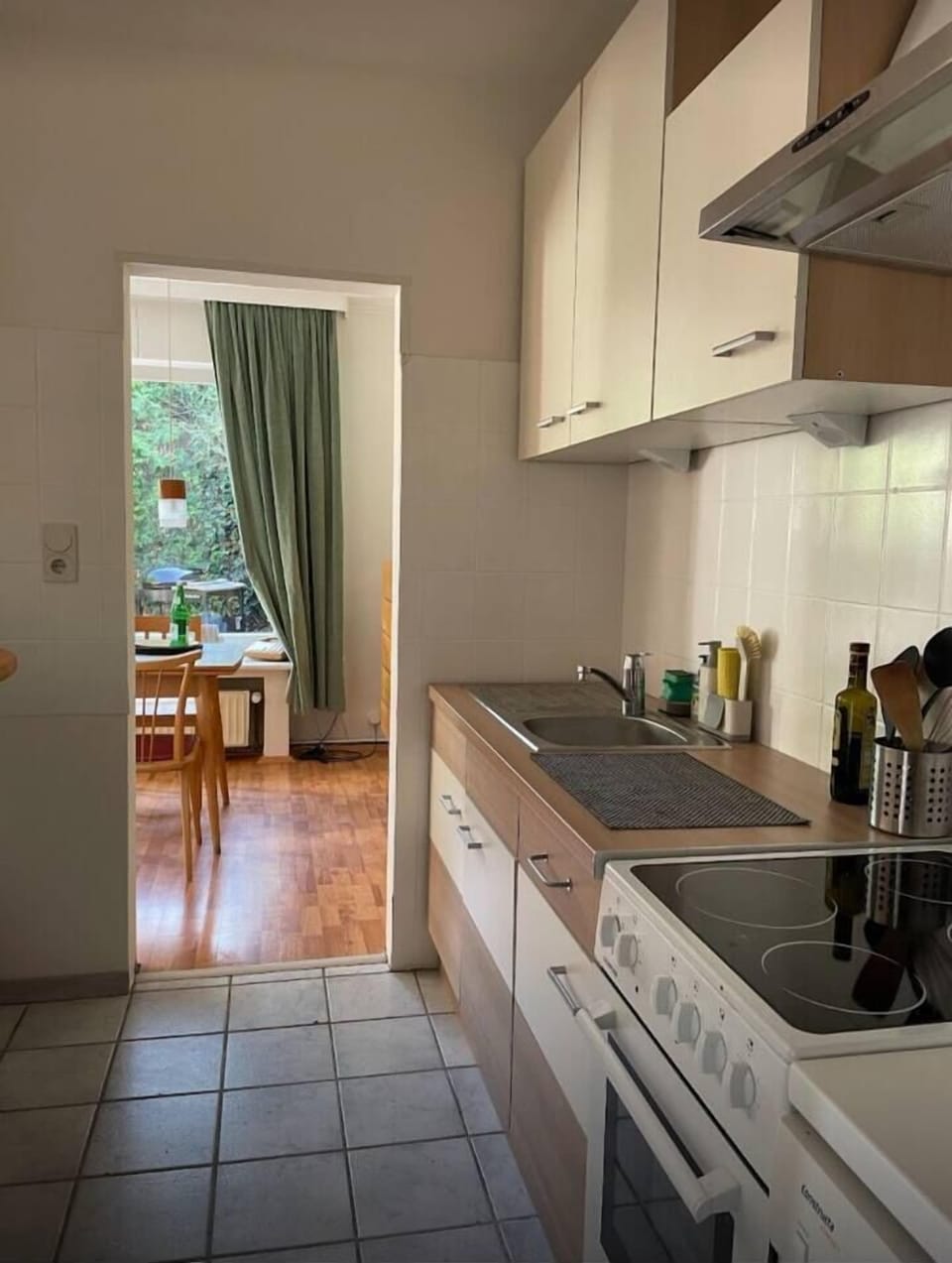 Kitchen (1)