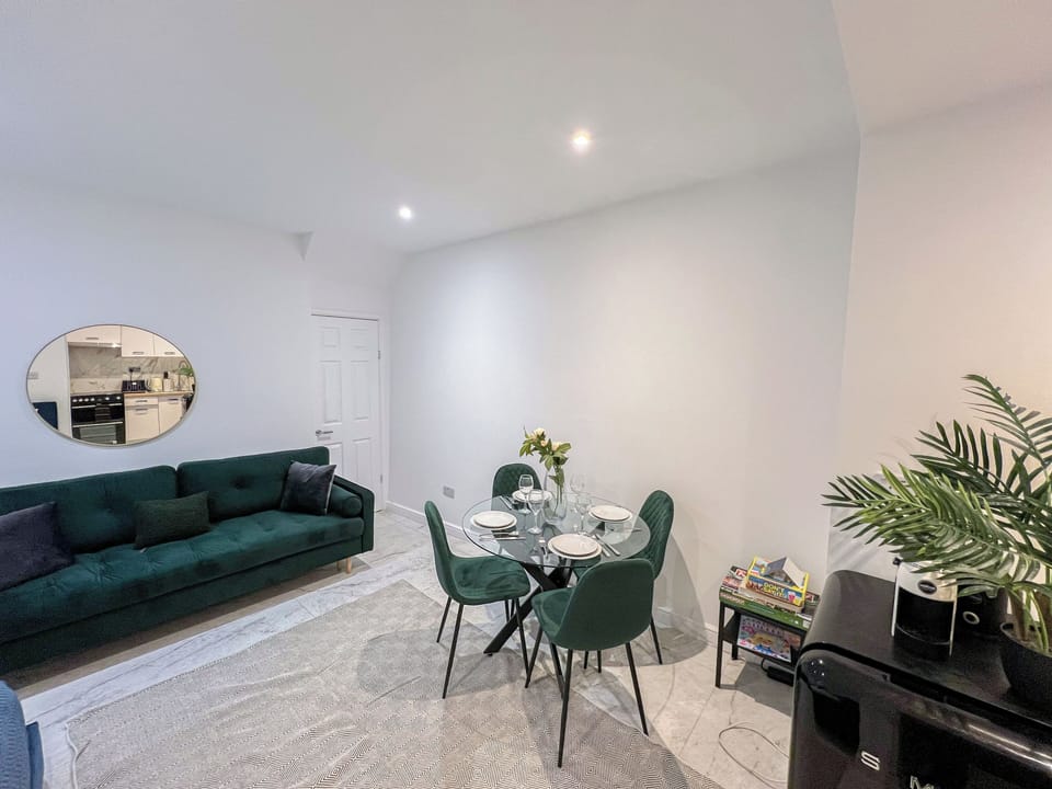 Sleek 1-bed studio flat in Euston, near British Museum
