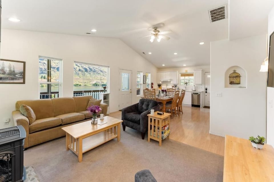 Living Room and Dinning Room