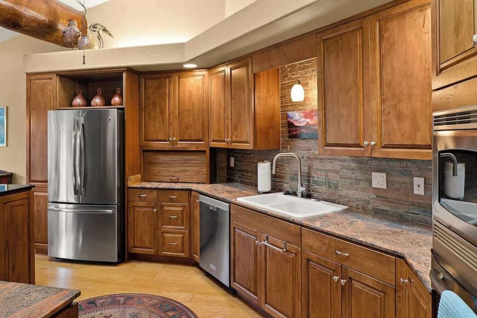 Prepare delicious meals in our elegantly designed, fully equipped kitchen.