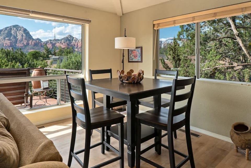Dining area surrounded by light and perfect views