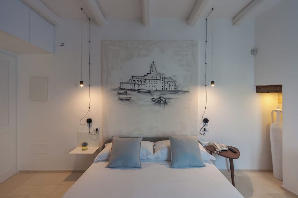 Junior Room | In-room safe, blackout drapes, soundproofing, iron/ironing board