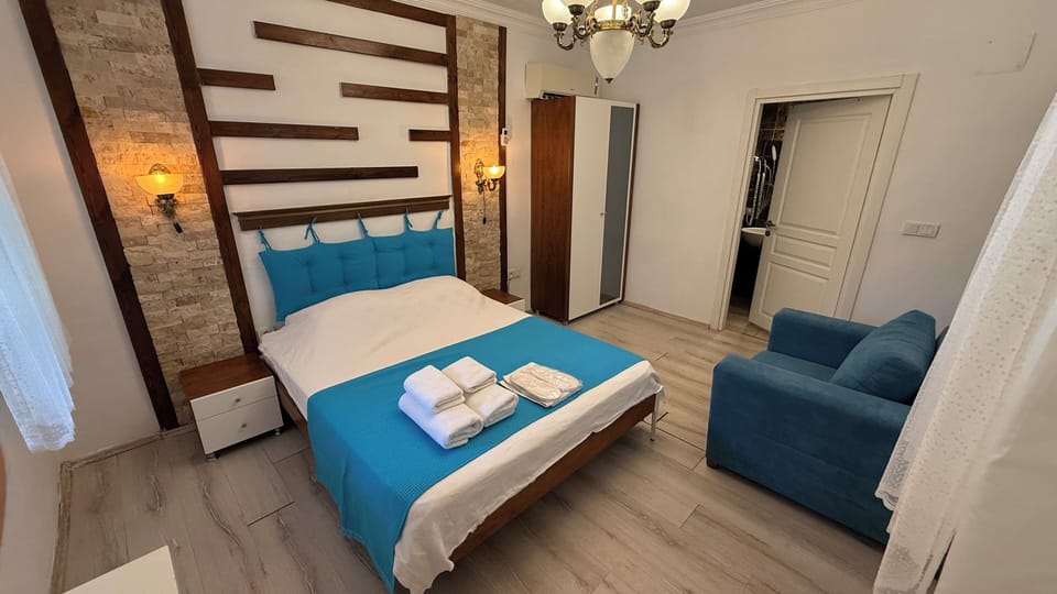Standard Double Room | Premium bedding, laptop workspace, free WiFi, bed sheets