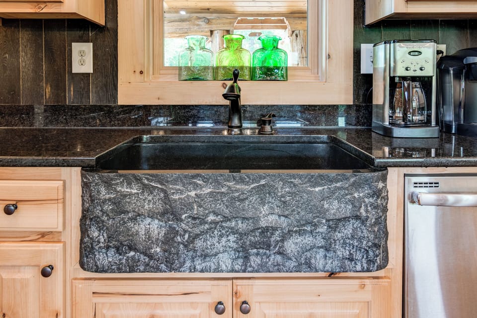 2487 Catawba Falls Pkwy-21