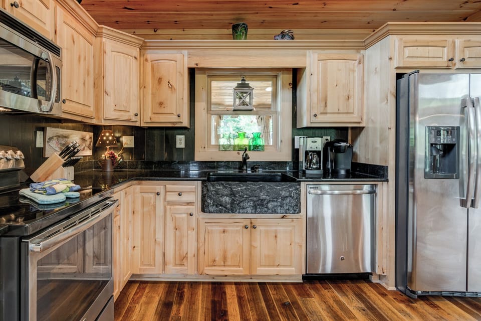 2487 Catawba Falls Pkwy-20