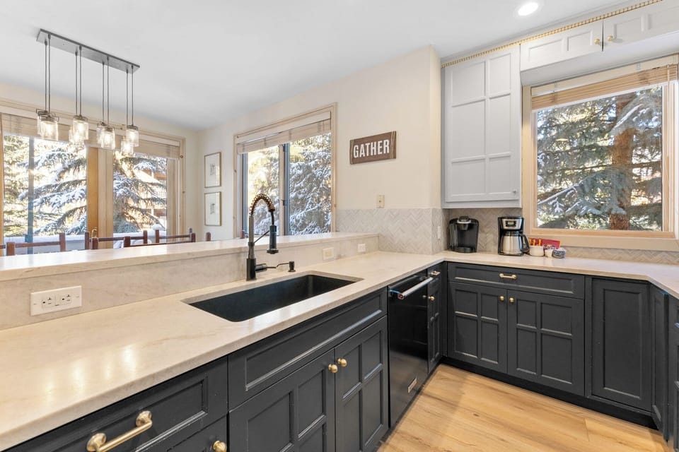 Studio (3 Bedrooms) | Property amenity