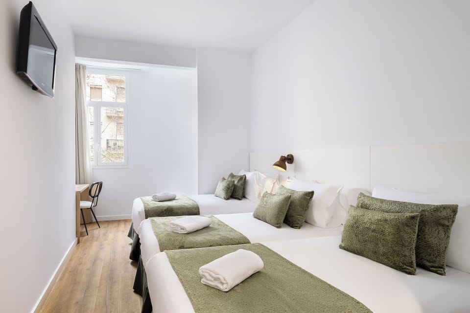 In-room safe, desk, free WiFi, bed sheets
