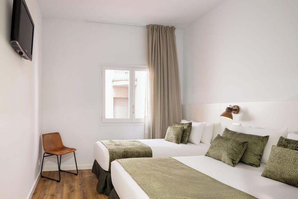 In-room safe, desk, free WiFi, bed sheets