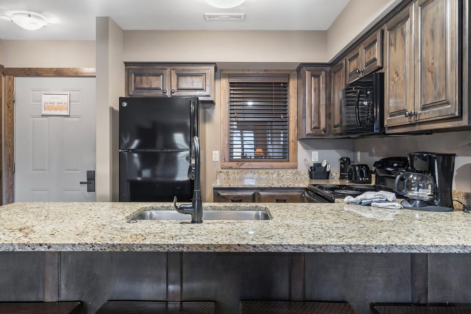 Full Kitchen