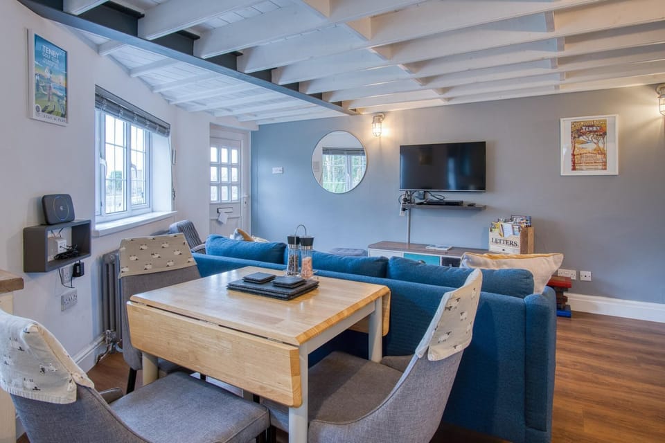 Beachwood - 2 Bedroom Cottage - Penally (24952)