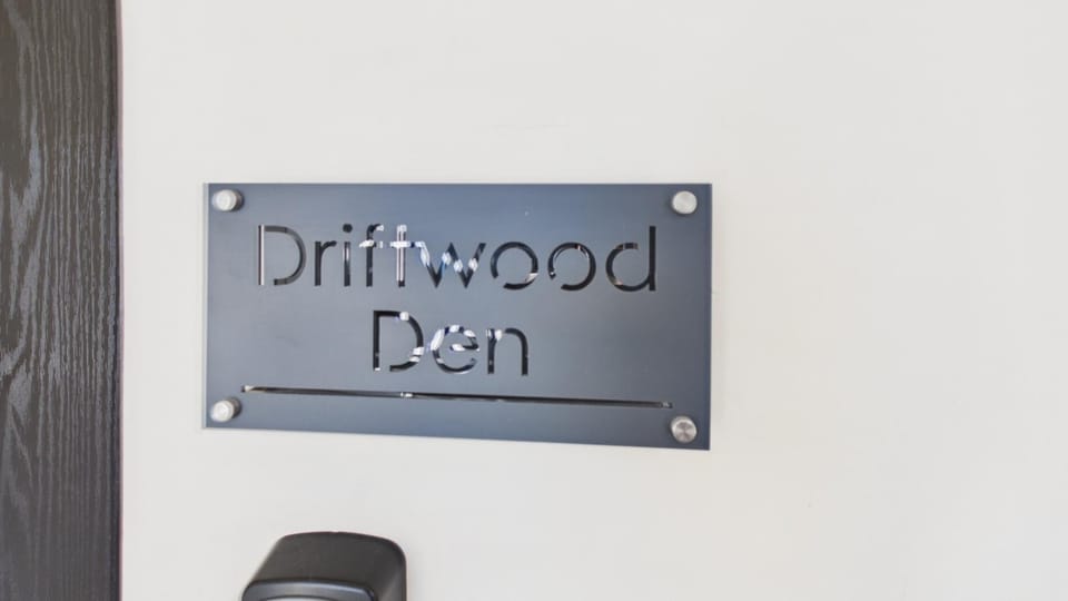 Driftwood Den - 1 Bedroom Apartment - Saundersfoot (28359)