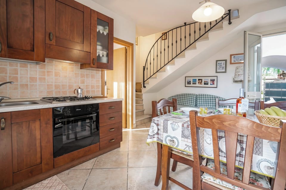 Kitchen and dining area