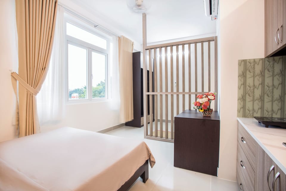Deluxe Double Room, City View | Premium bedding, memory foam beds, desk, laptop workspace